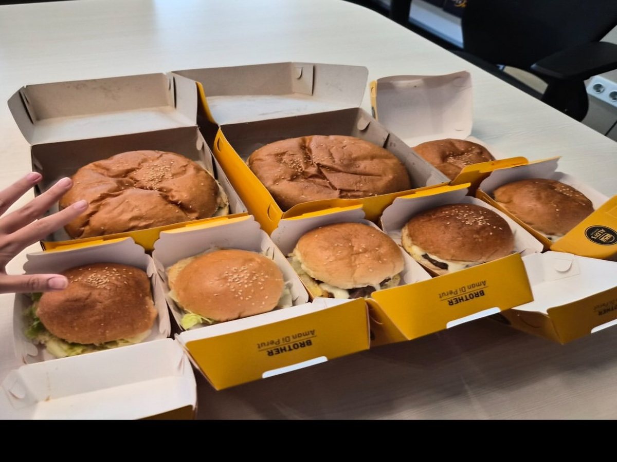 Aldi's Burger - 2