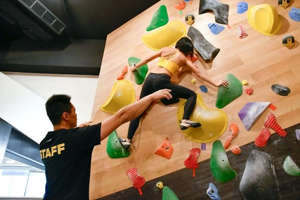 CORNER Bouldering Gym (Huashan)