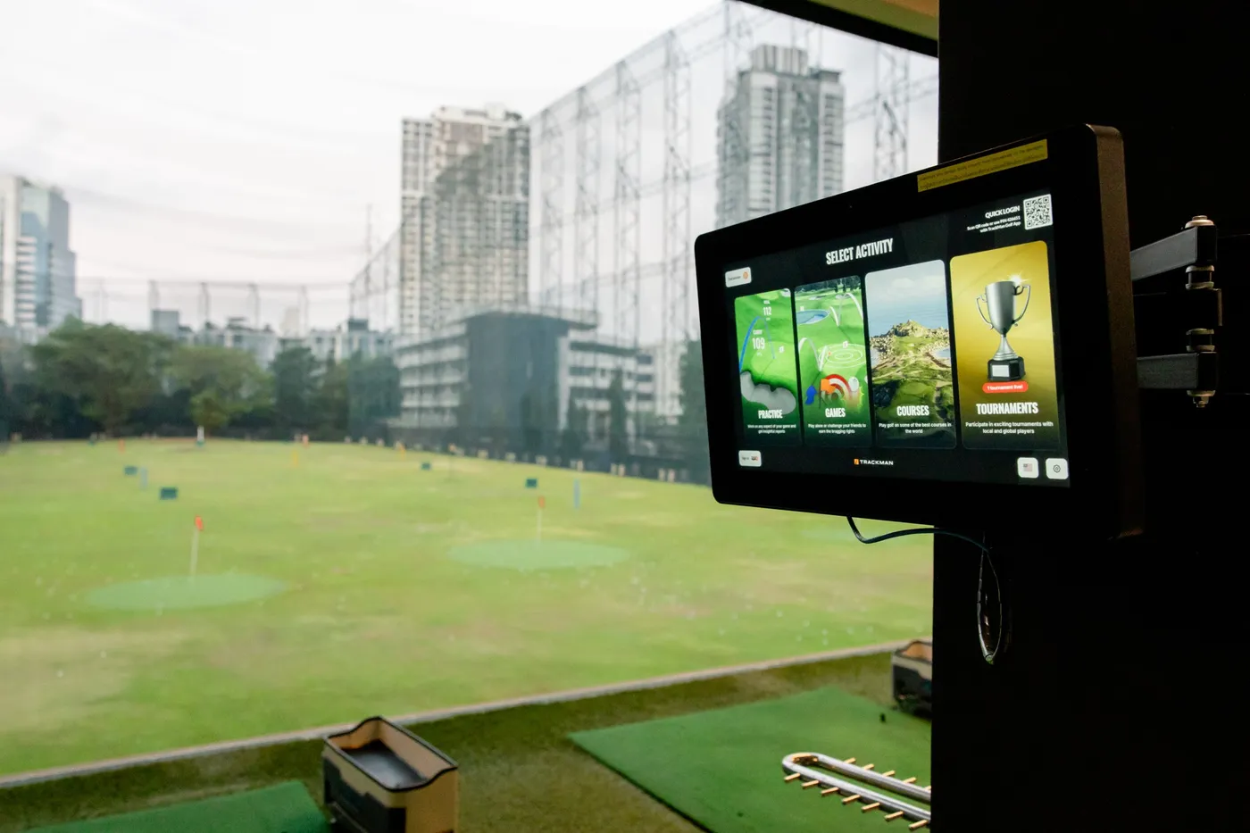 42 Tee-Off Driving Range