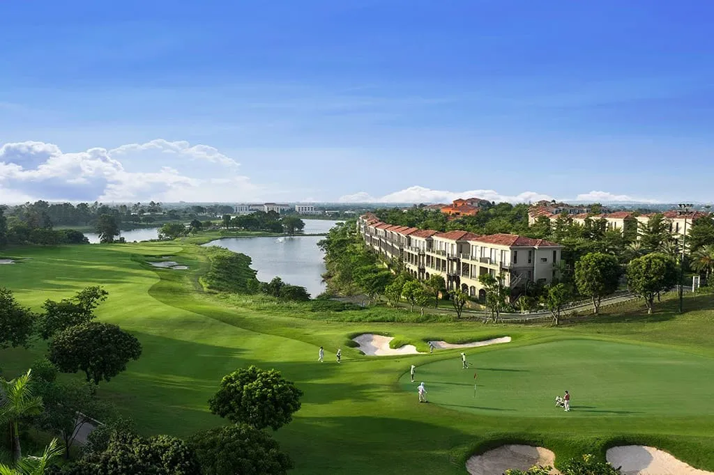 Sky Lake Resort & Golf Club