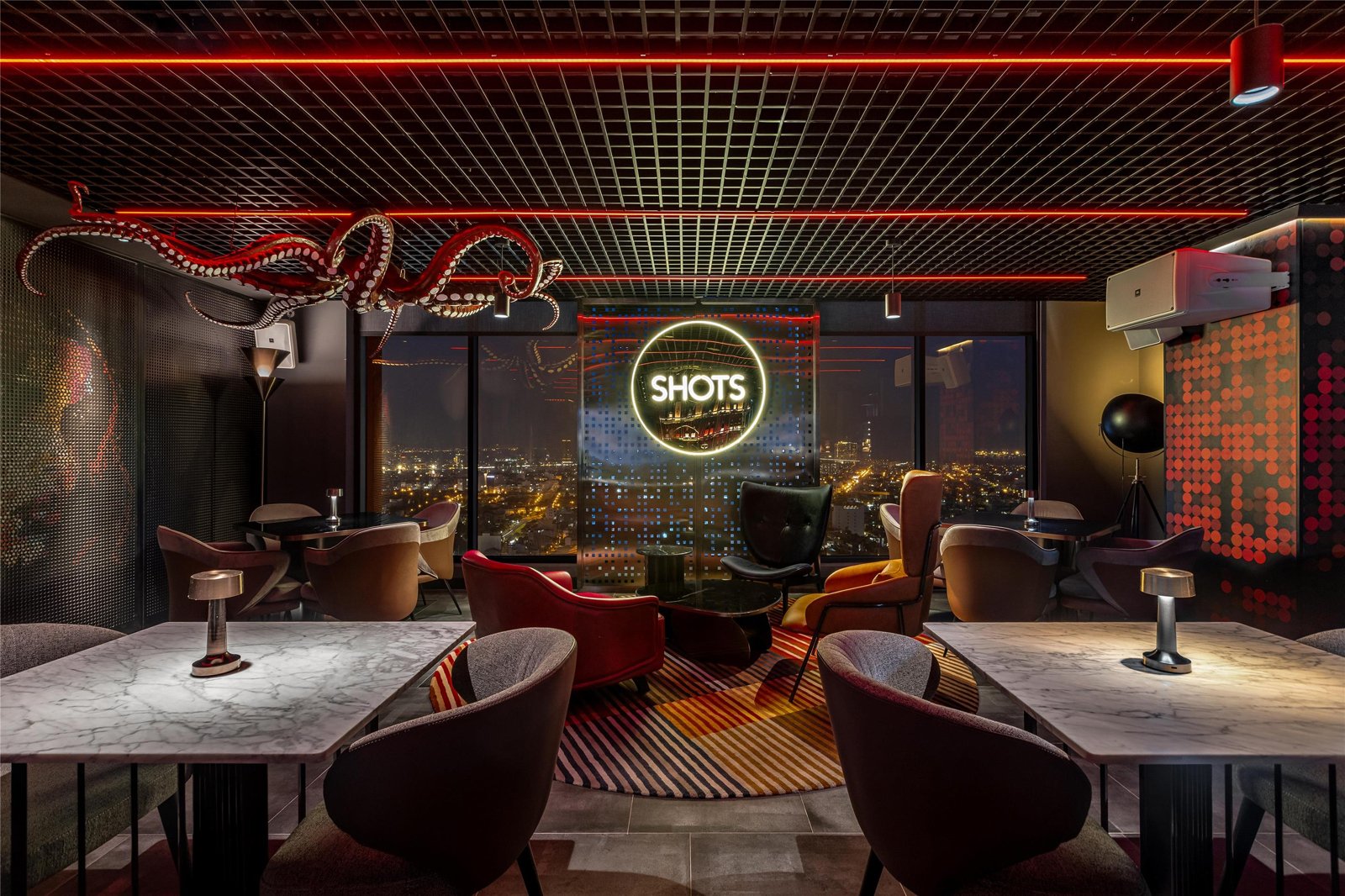 BlackOut Rooftop Bar – Radisson RED Danang