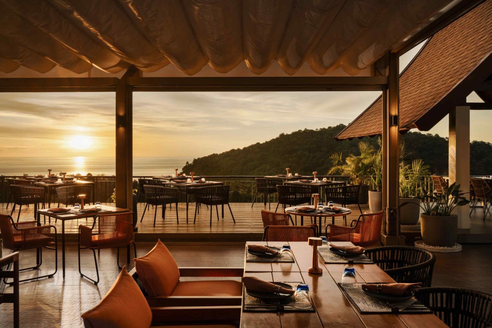 Sizzle Rooftop - 2