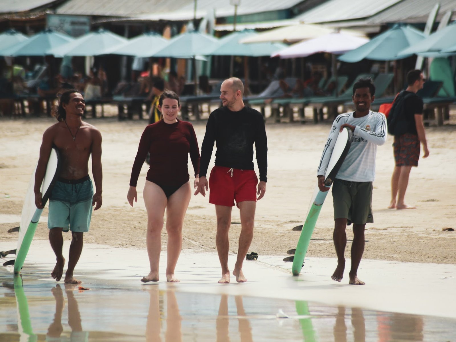 Black Fin Surf School