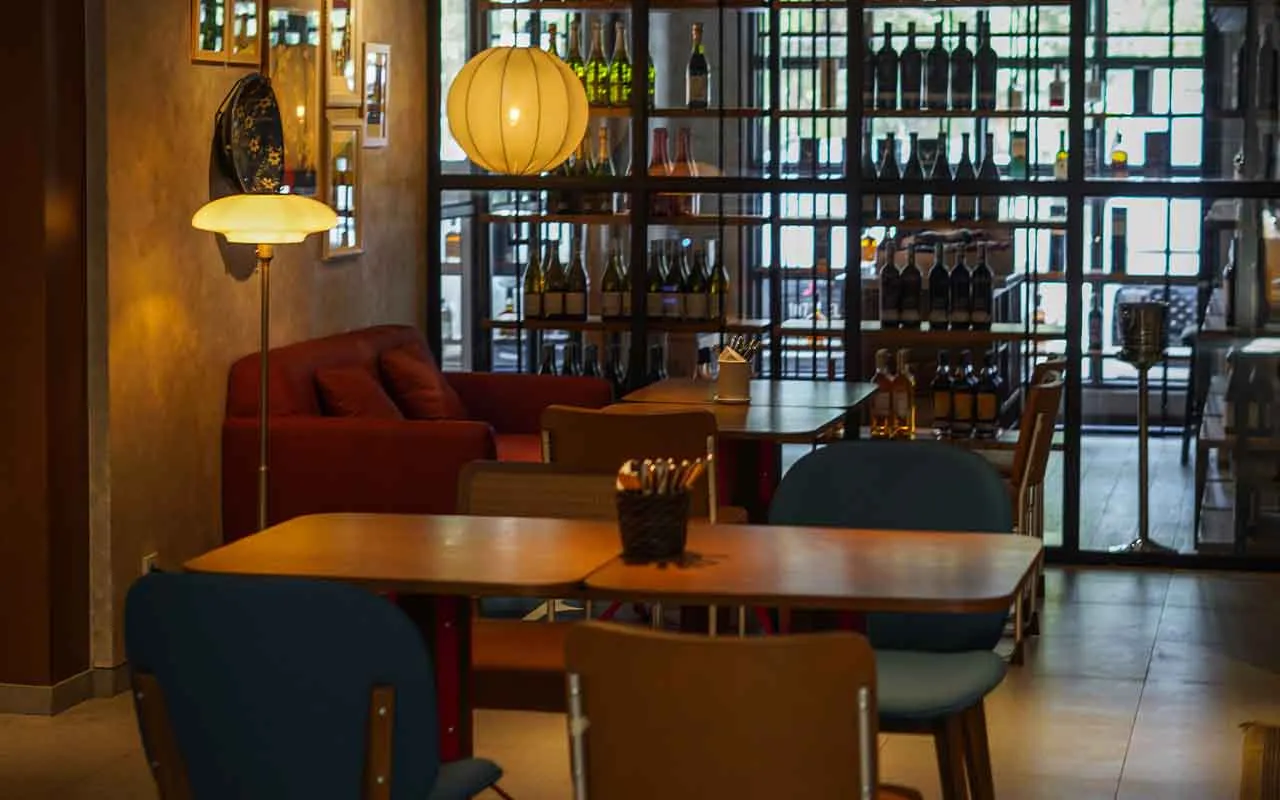 Glou Wine & Bistro