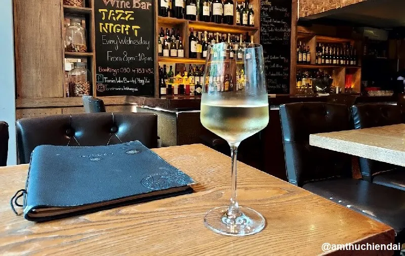 Tannin Wine Bar